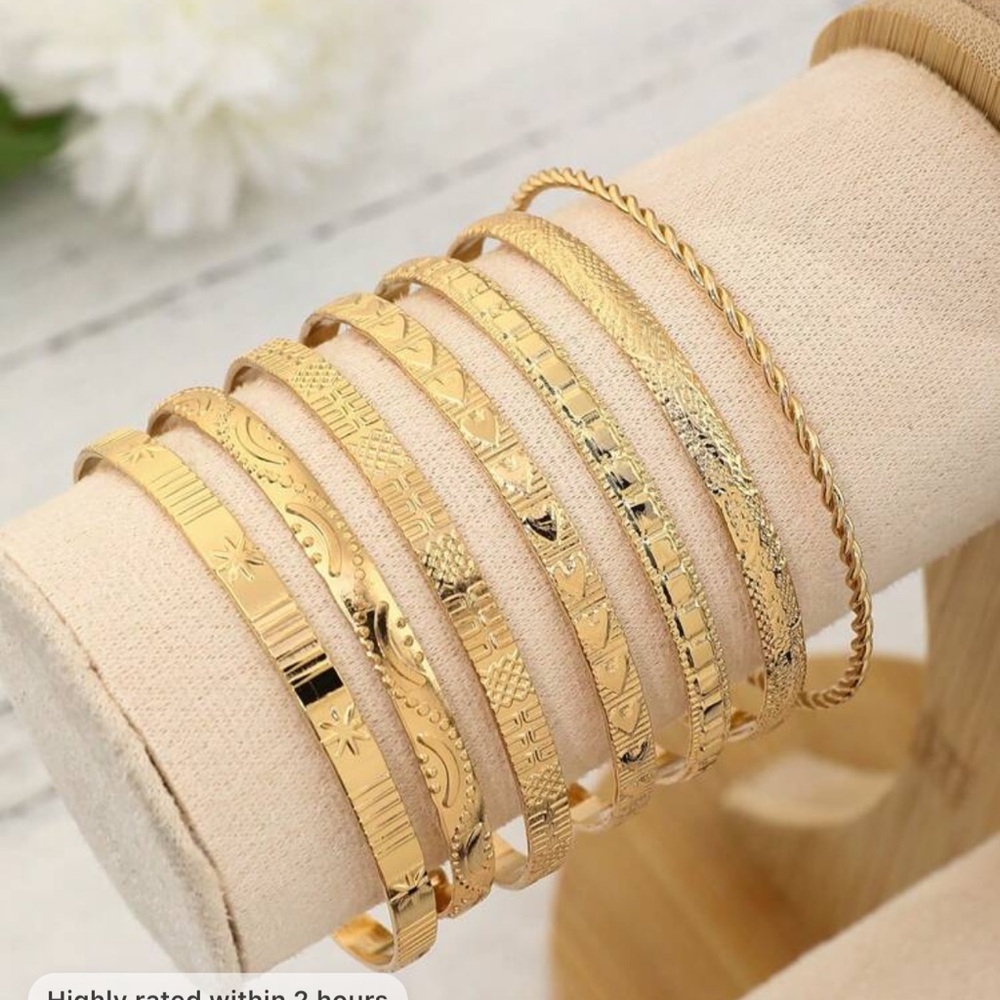 New 7 piece bangle set  bracelets - Picture 3 of 5